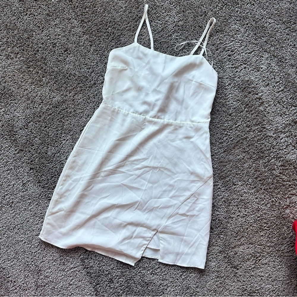 Elegant White Mini Dress